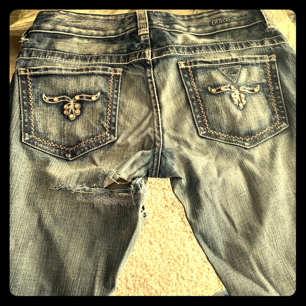 Guess jeans size 28